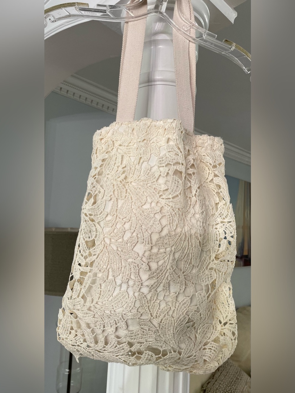 Maison de la Maison vintage- style French embroidered lace shoulder bag - Picture 3 of 7